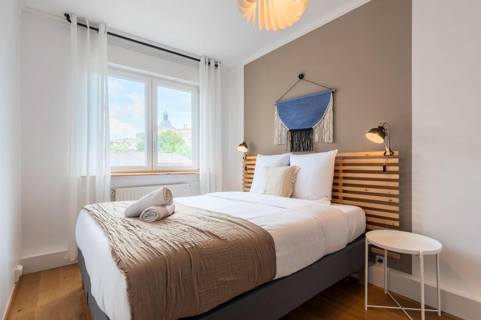 3 Chambres, Centre-ville Avec Parking Appartement *