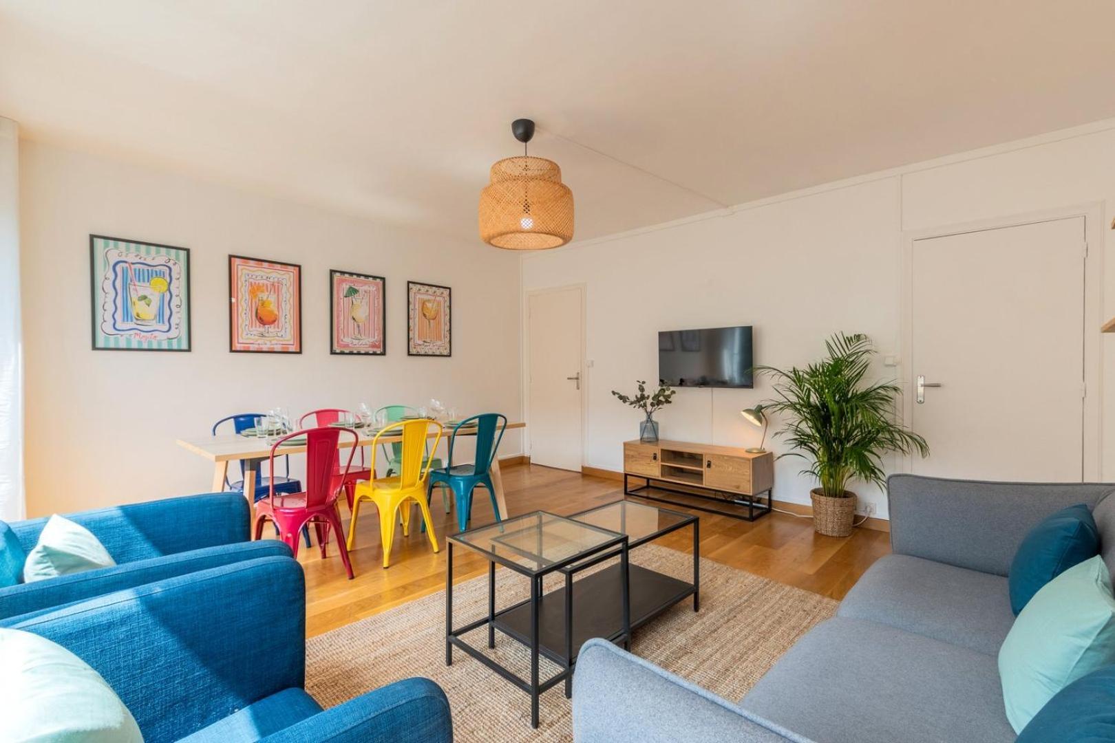 3 Chambres, Centre-ville Avec Parking Appartement *